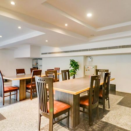 Townhouse 939 Hotel Gagan Inn Near Satyam Inox Patel Nagar New Delhi Exteriör bild