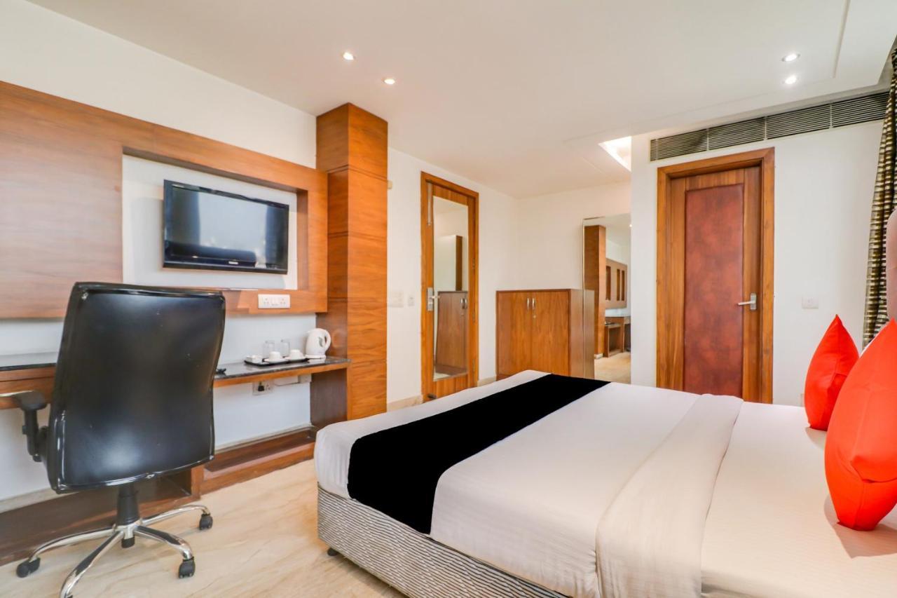 Townhouse 939 Hotel Gagan Inn Near Satyam Inox Patel Nagar New Delhi Exteriör bild
