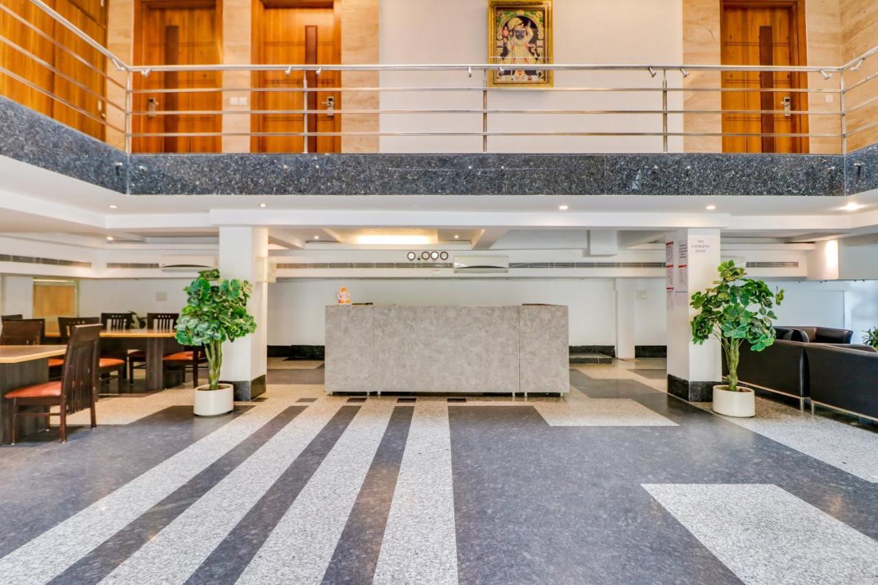 Townhouse 939 Hotel Gagan Inn Near Satyam Inox Patel Nagar New Delhi Exteriör bild
