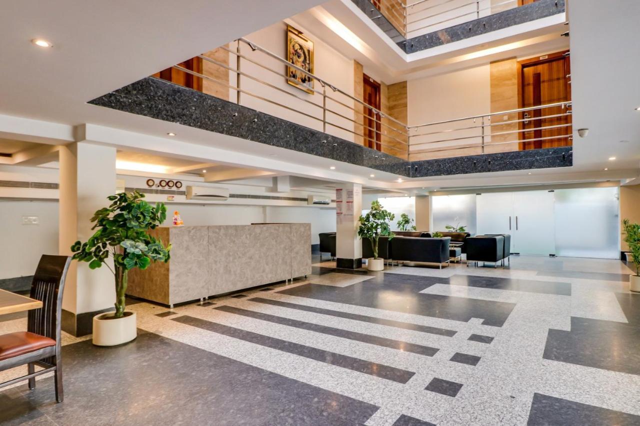 Townhouse 939 Hotel Gagan Inn Near Satyam Inox Patel Nagar New Delhi Exteriör bild