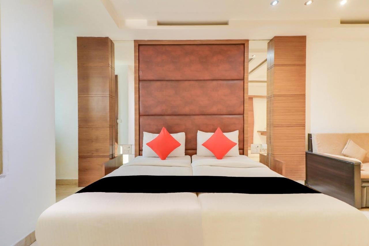 Townhouse 939 Hotel Gagan Inn Near Satyam Inox Patel Nagar New Delhi Exteriör bild