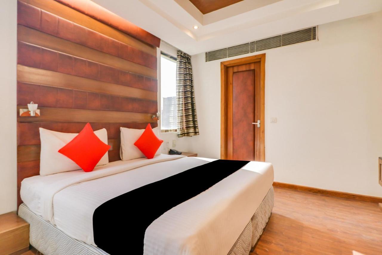 Townhouse 939 Hotel Gagan Inn Near Satyam Inox Patel Nagar New Delhi Exteriör bild