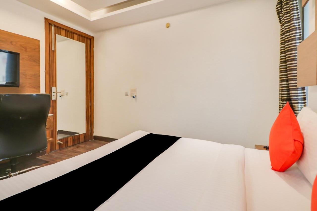 Townhouse 939 Hotel Gagan Inn Near Satyam Inox Patel Nagar New Delhi Exteriör bild