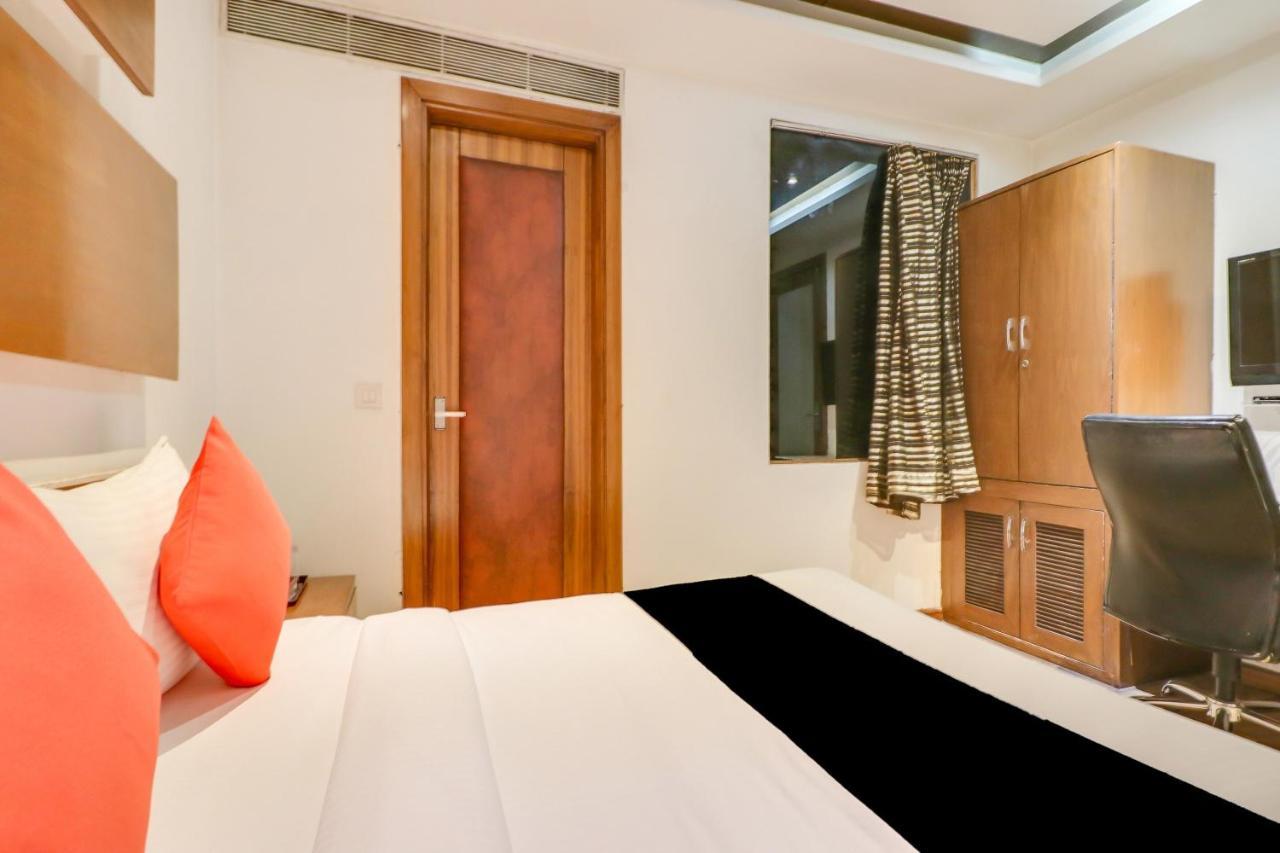 Townhouse 939 Hotel Gagan Inn Near Satyam Inox Patel Nagar New Delhi Exteriör bild
