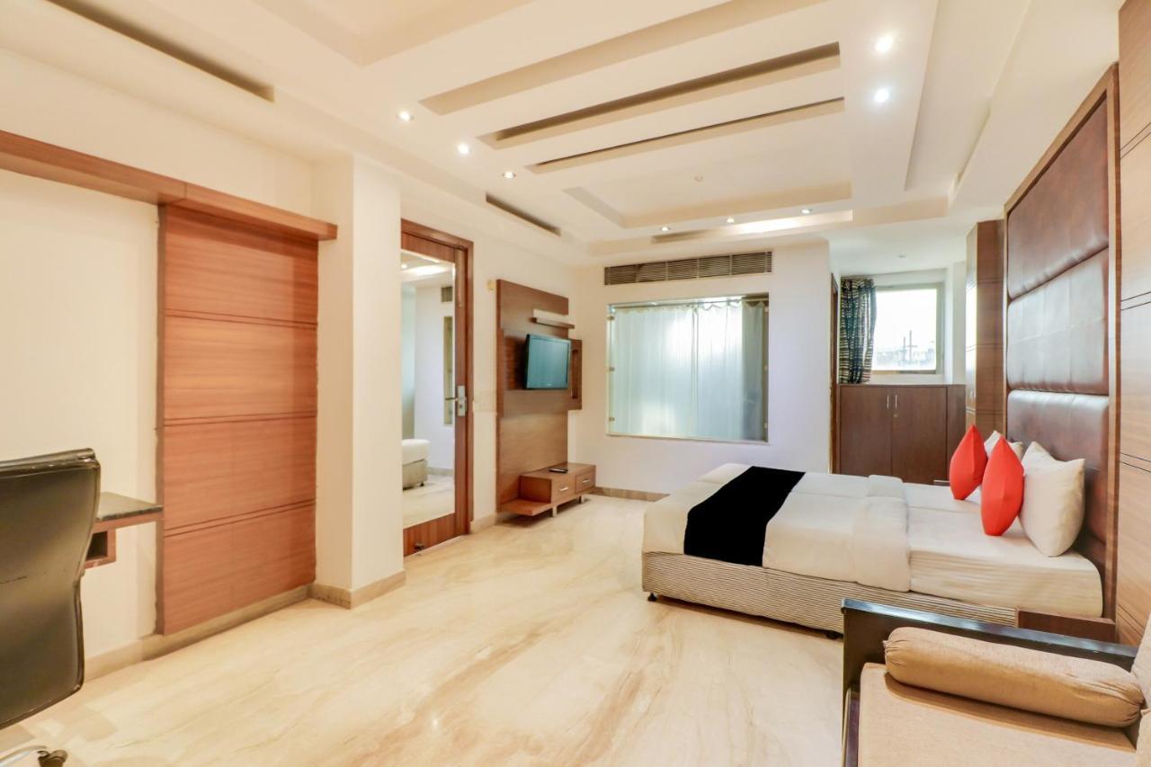 Townhouse 939 Hotel Gagan Inn Near Satyam Inox Patel Nagar New Delhi Exteriör bild